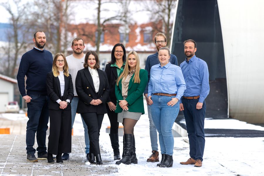 Gruppenbild der Forschergruppe auf dem Campus Scheffelstraße 
