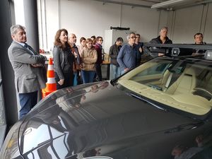 Foto: Interessenten zur InduCult 2.0 zu Gast an der Fakultät Kraftfahrzeugtechnik.