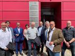 Am Eingang zum Fraunhofer Institut: Die Westsächsische Hochschule und das Fraunhofer Institut arbeiten eng zusammen. Quelle: VWS/CS