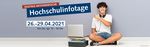 Foto: Ein junger Mann sitzt vor einem Laptop auf dem Boden und zeigt auf die Schrift im Bild. Der Text lautet Digitale Hochschulinformationstage 26. - 29.04.2021