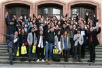Studienkollegiaten erhalten Abschlusszeugnisse