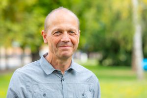 Portraitfoto von Prof. Torsten Merkel