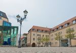 Foto: Stadtansicht mit einem Gebäude der Hochschule.