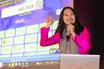 Foto: Vietnamesischer Länderabend an der WHZ, BWL-Studentin Quyen Nguyen führte durch das Programm (Fotoquelle: WHZ/Helge Gerischer)