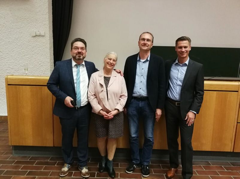 Gruppenbild: Von links Hr. Prof. Zirkler, Fr. Prof. Kirschten, Hr. Prof. Richter, Hr. Dr. Sasse.
