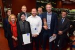 Foto: Gruppenbild 8 Personen mit den BIC-Preisträgern.