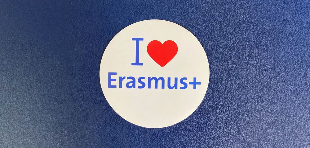 Symbolbild für Erasmus+ Inter-Institutional Agreement mit dem Logo Erasmus+