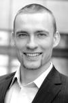 Portraitfoto: Mann mit Anzug