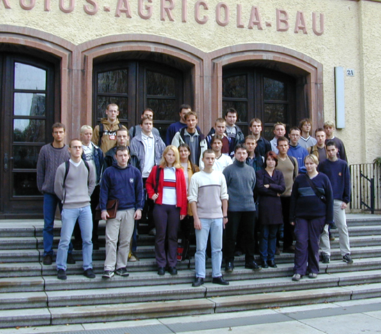 Gruppenfoto: Gruppe 3 / Studenten des Jahrgangs 2000
