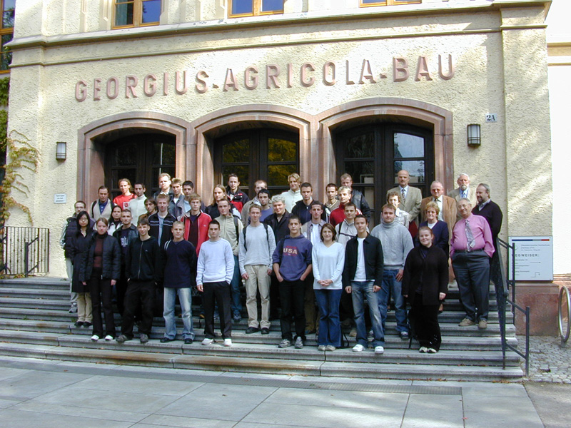 Gruppenfoto: Gruppe 1 / Studenten des Jahrgangs 2003