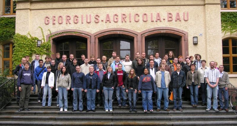 Gruppenfoto: Studenten des Jahrgangs 2006