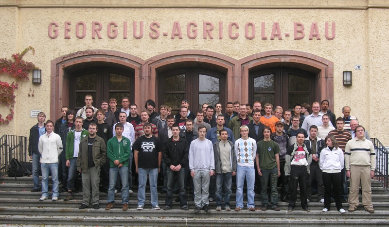 Gruppenfoto: Studenten des Jahrgangs 2007