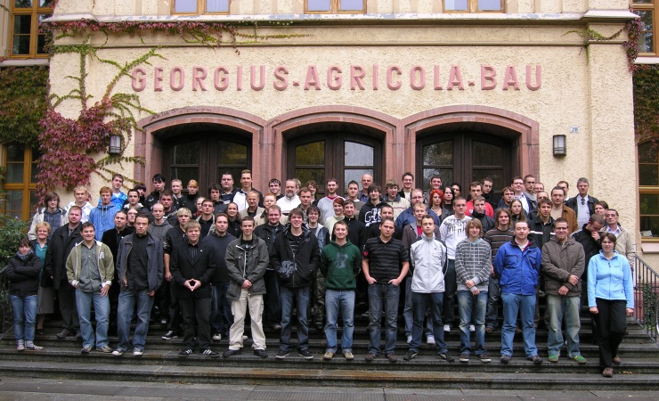 Gruppenfoto: Studenten des Jahrgangs 2008