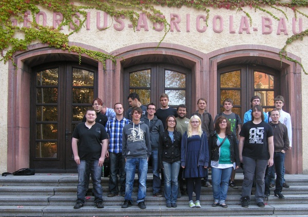 Gruppenfoto: Gruppe 2 / Studenten des Jahrgangs 2011