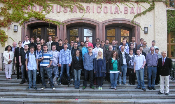 Gruppenfoto: Studenten des Jahrgangs 2011