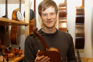Prof. Robert König