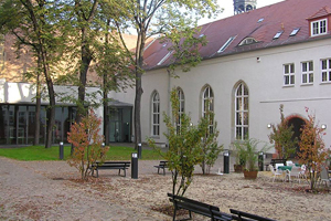 WHZ-Aula in der Peter-Breuer-Straße