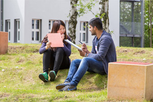 Zum Wintersemester sind erstmals studierende Flüchtlinge immatrikuliert worden.