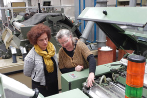 WHZ-Professorin Kirstin Hoffmann (re.) und Prof. Ermira Shehi 