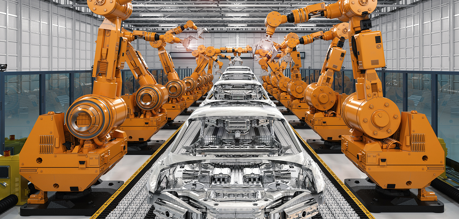 Foto: Produktionsstrecke in der Automobilindustrie. Links und rechts mehrere Roboterarme in Reihe hintereinander. In der Mitte PKW Karosserien in Reihe hintereinander.
